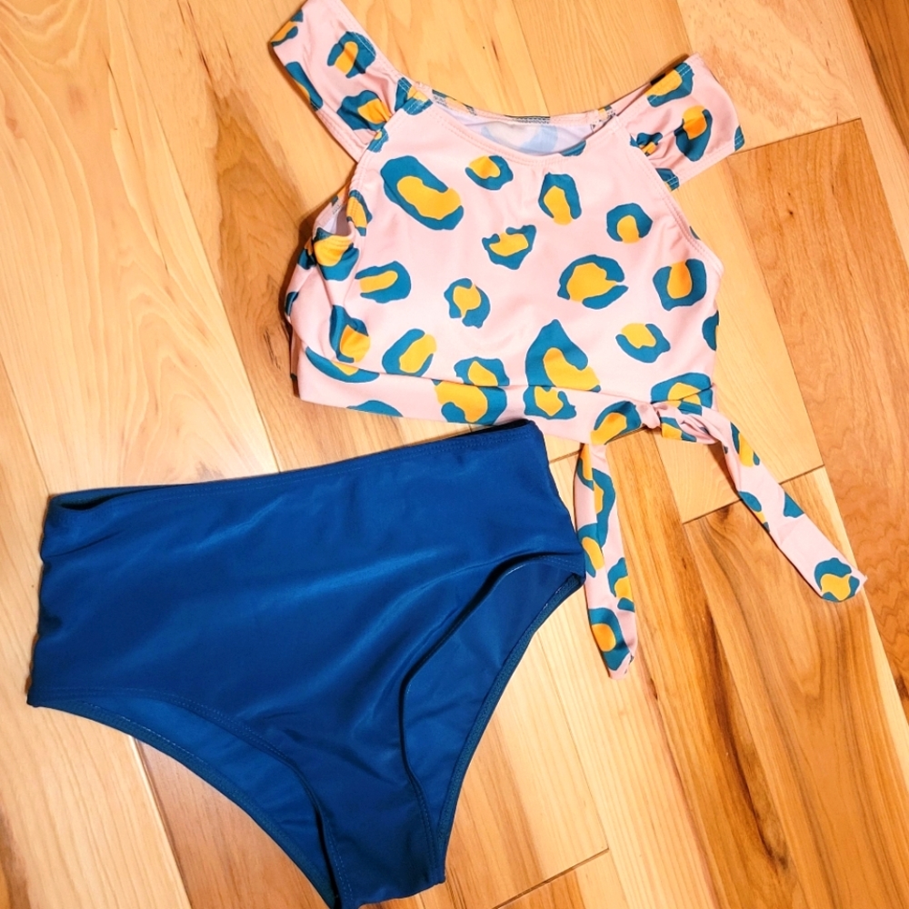 Bathing suit never worn